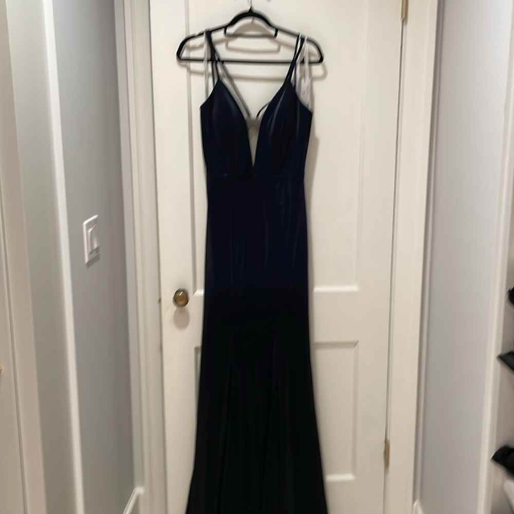 Stunning Jovani vneck dress gown size 8 nwt navy mesh New York retails 900